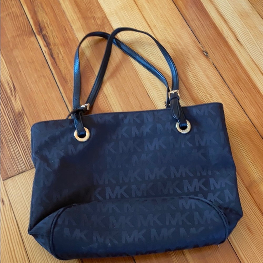 michael kors tote bag